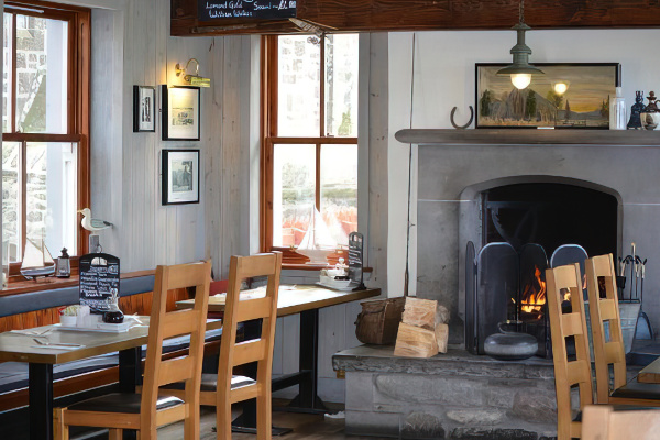 Karma Lake of Menteith Traditional pub