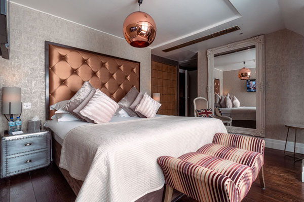 Karma Sanctum Soho Deluxe Loft Room