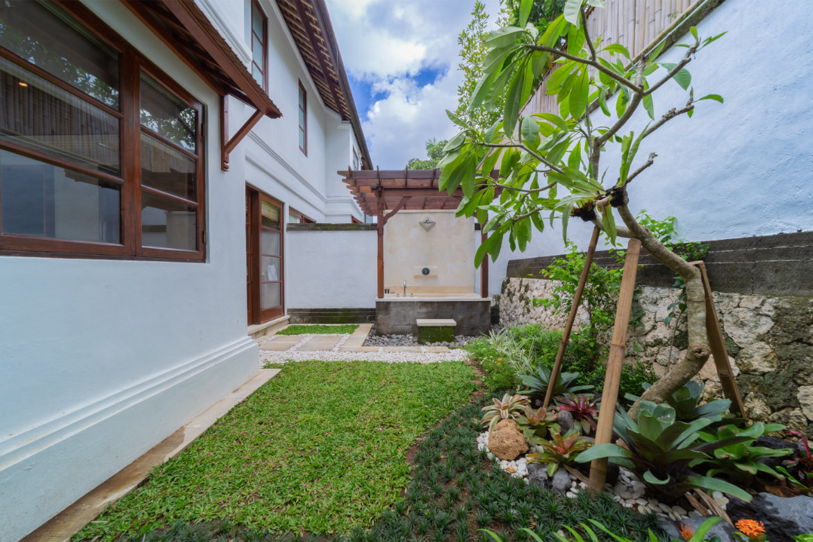 Karma Jimbaran 4 Bedroom Garden Valley View Deluxe