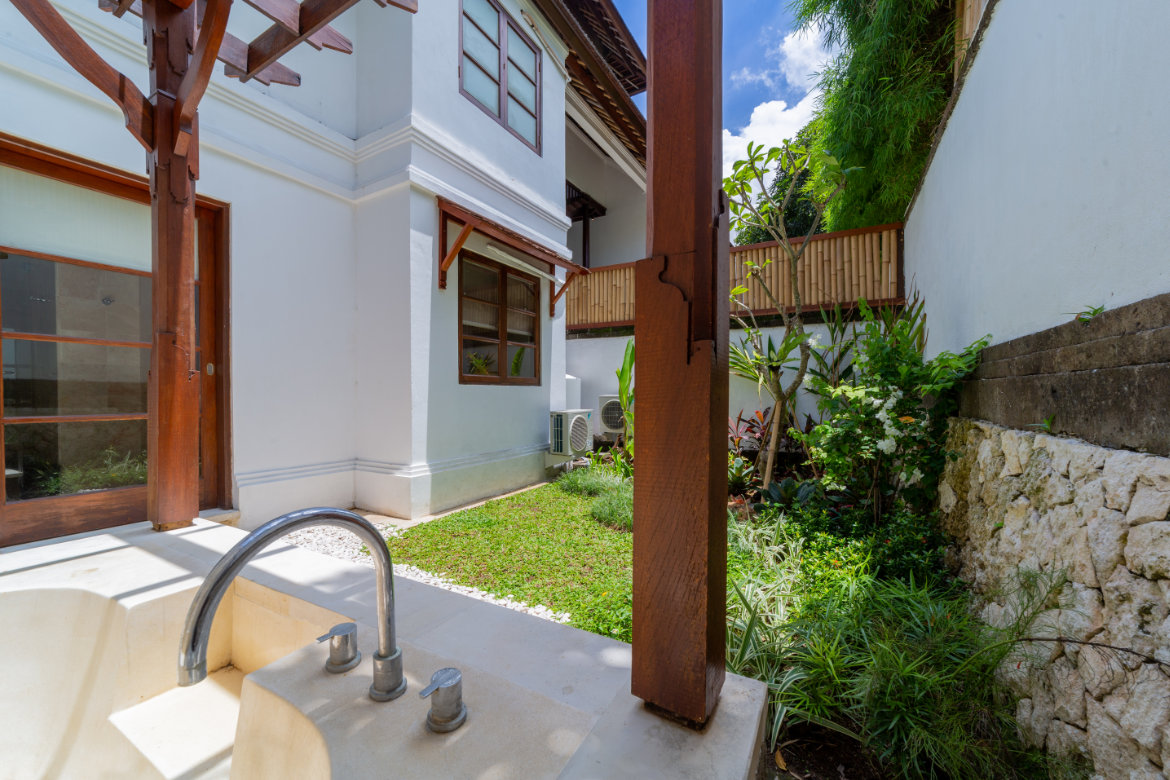 Karma Jimbaran 4 Bedroom Garden Valley View Deluxe